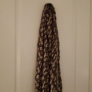 Long scarf